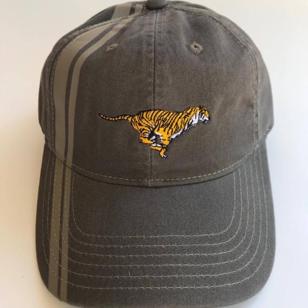 Tiger dad style hat.